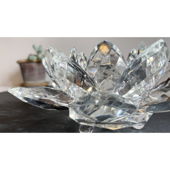 Image 1 of Vintage paperweight in chased crystal