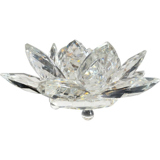 Image 1 of Vintage paperweight in chased crystal