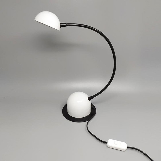 Image 1 of 1970S Gorgeous White Table Lamp By Veneta Lumi. Made In Italy