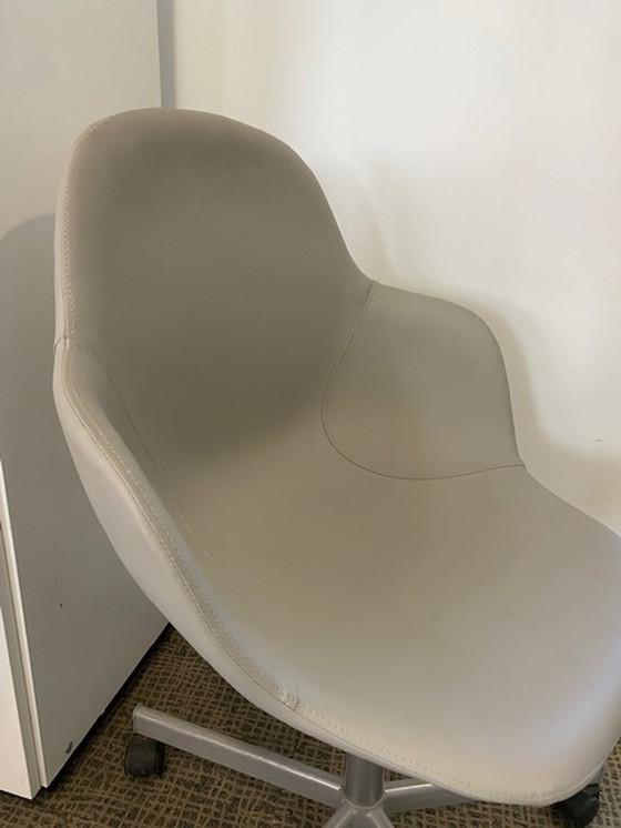 Image 1 of Chaise de bureau design Offecct - gris