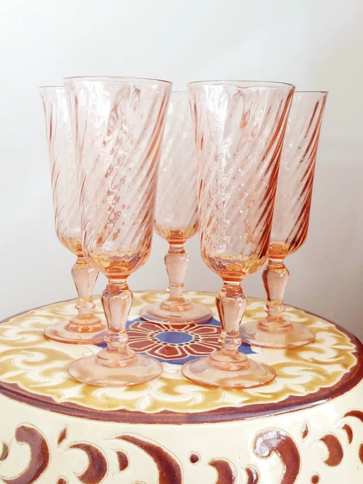 Rosaline Swirl Champagne Flutes