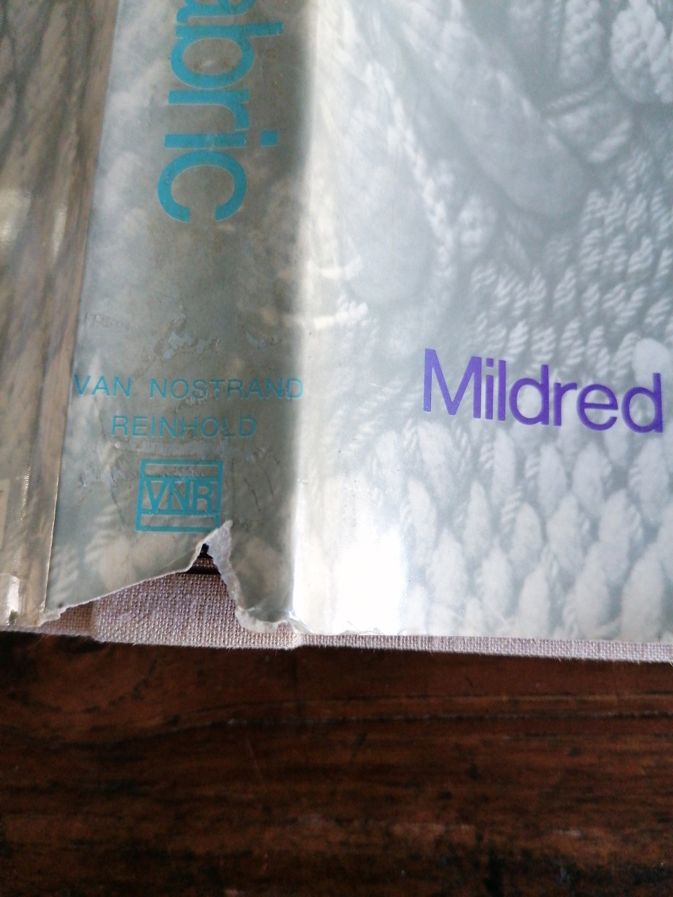 Beyond Craft: The Art Fabric. Mildred Constantine and Jack Lenor