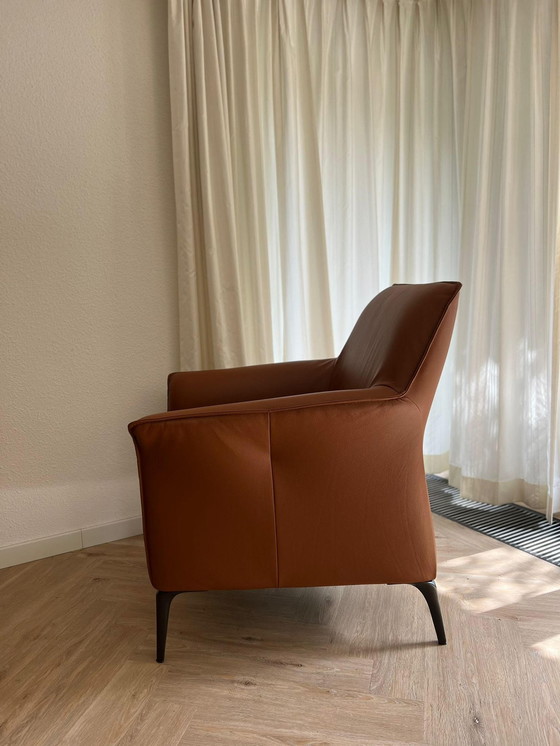 Image 1 of Leolux Mayuro armchair