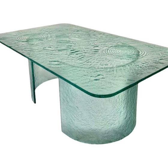 Image 1 of Table basse en verre brutale et sculpturale