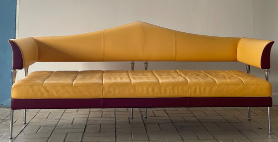 Image 1 of Poltrona Frau Hydra Sirius seating combination