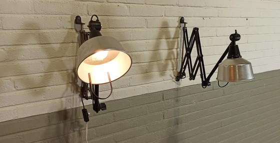 Image 1 of 2 lampes de poche vintage