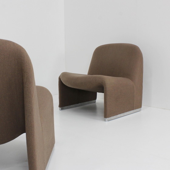 Image 1 of 2x Artifort Alky armchairs