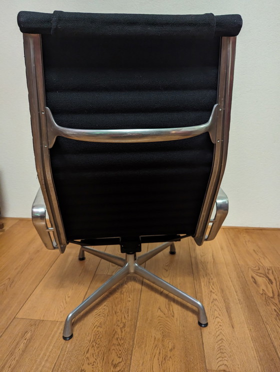 Image 1 of Vitra Eames EA124 armchair