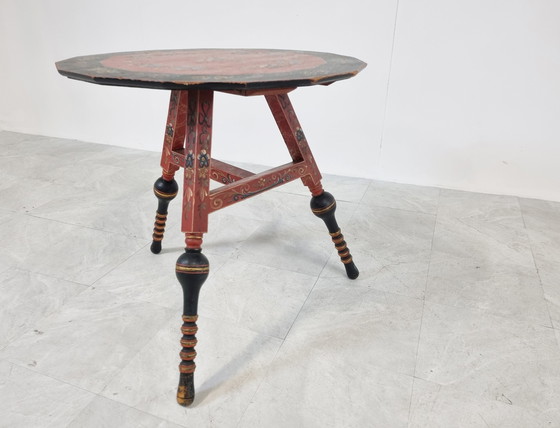 Image 1 of Table basse Hindeloopen d'art populaire hollandais, 19e siècle