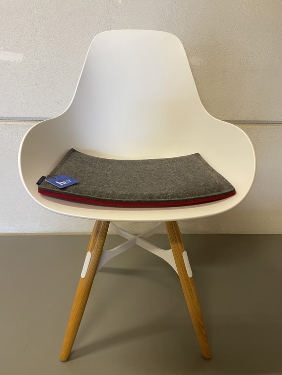 Image 1 of 2x Kubikoff chair dimple white