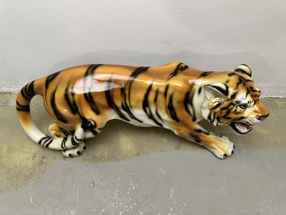 Image 1 of Sneaking tiger ceramic