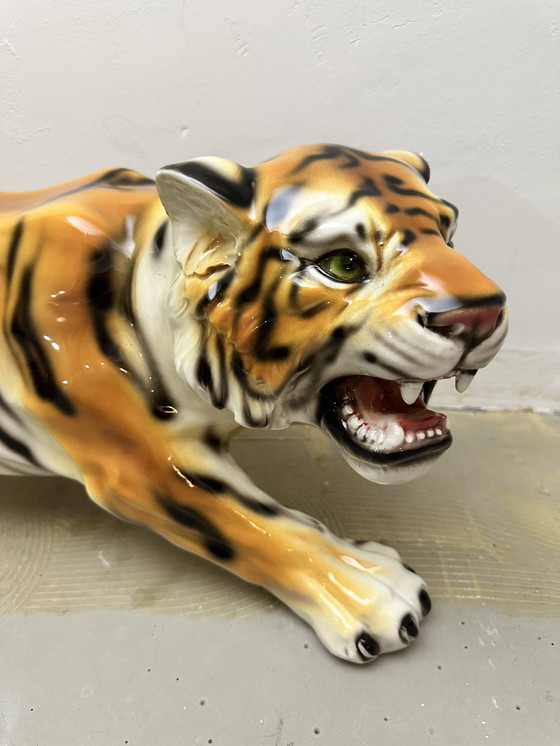 Image 1 of Sneaking tiger ceramic