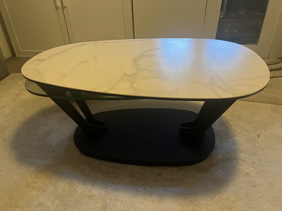 Image 1 of Coffee table Ovalia Akante