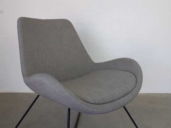 Image 1 of Orangebox lounge chair Avi