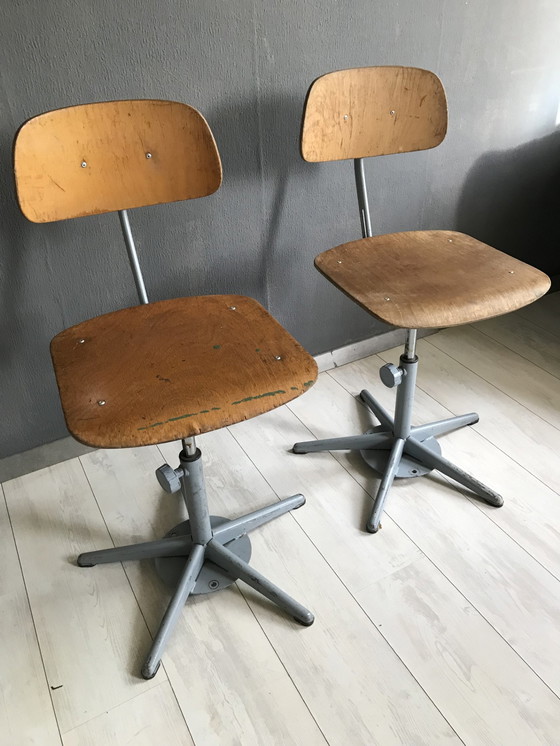 Image 1 of 2x Ahrend Work chairs Jr. 70