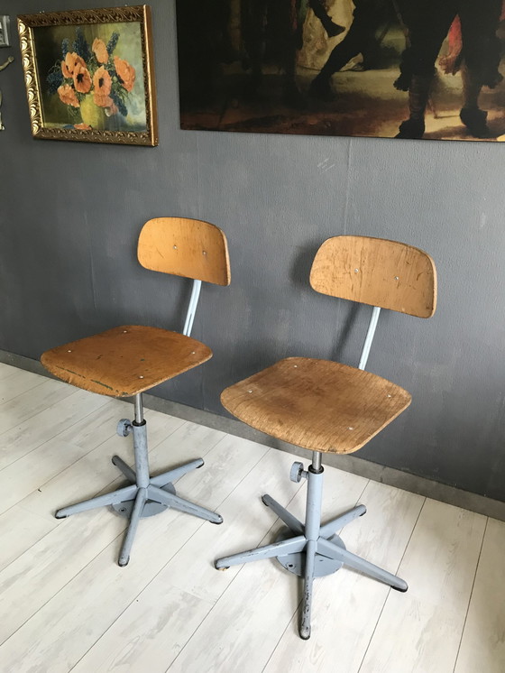 Image 1 of 2x Ahrend Work chairs Jr. 70