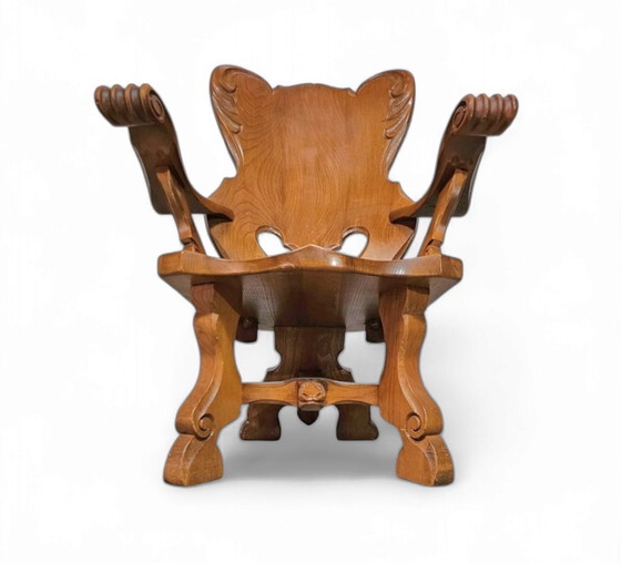 Image 1 of 4 x large matching oak claw armchairs, 1970s

Height 90 
Width 70 
Depth 70 cm