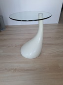 Table d'appoint design