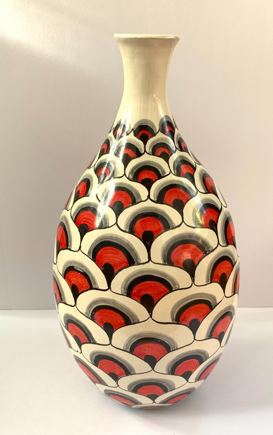 Image 1 of Beautiful ceramic vase.