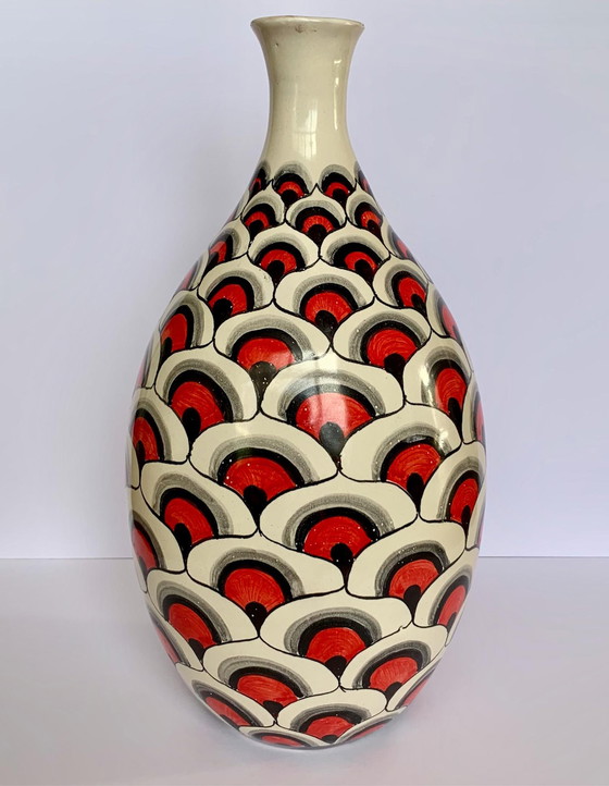 Image 1 of Beautiful ceramic vase.