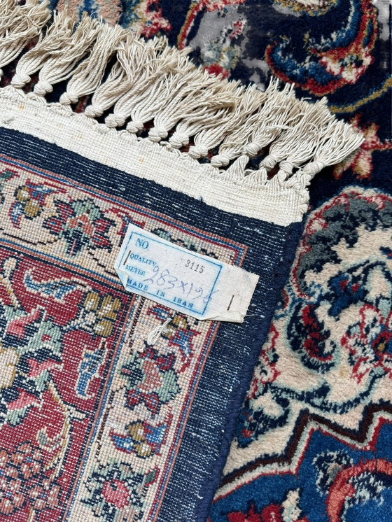 Image 1 of Hand knotted Persian Kashan rug