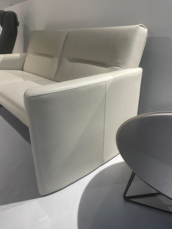 Image 1 of Leolux Boavista 2.5 Seat High Back Showroom Model