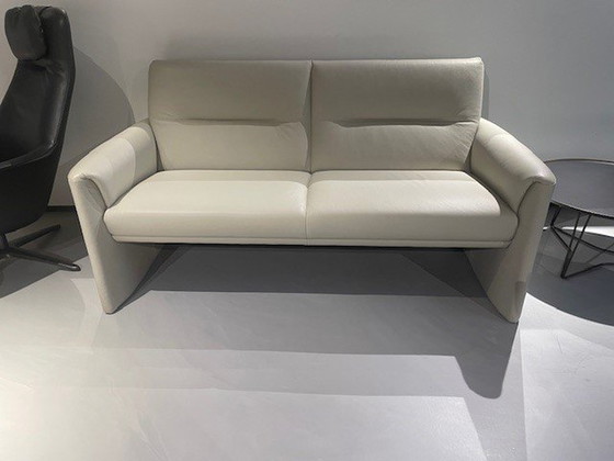 Image 1 of Leolux Boavista 2.5 Seat High Back Showroom Model