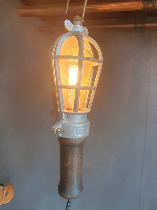 Crouse Hinds Work Lamp ' Troublelight' From The 1930s.