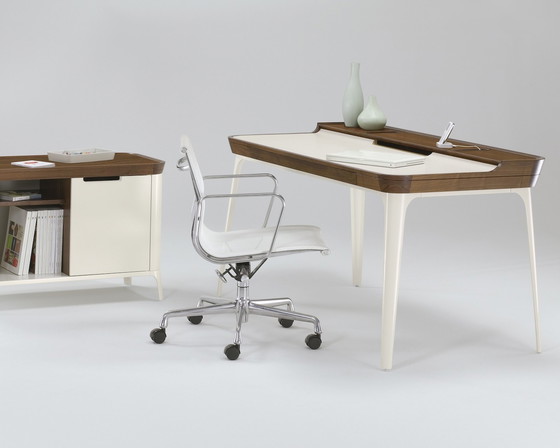 Image 1 of Herman Miller Airia desk