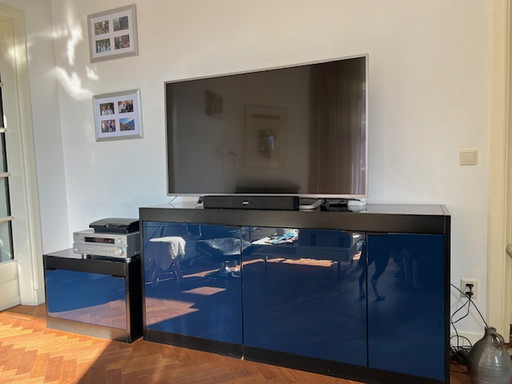 Buffet de conversion Pastoe noir avec portes bleues brillantes