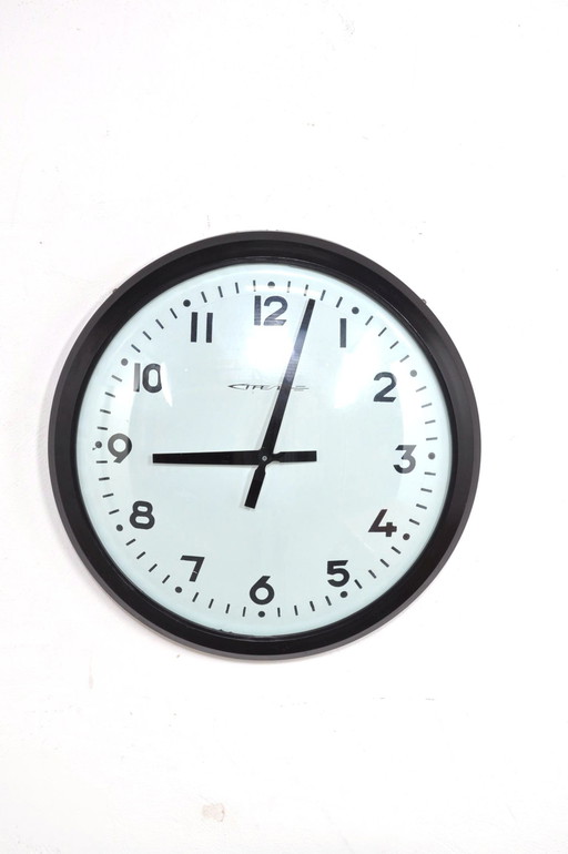 Vintage Wall Clock With Spherical Glass