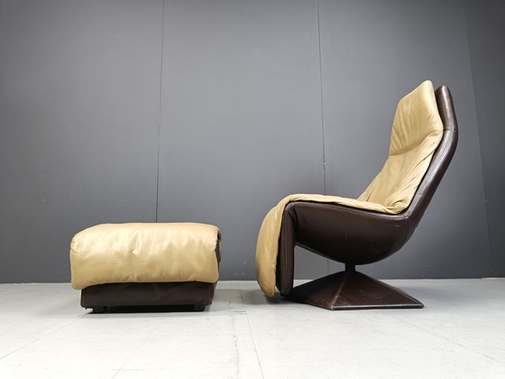 Image 1 of Fauteuil pivotant en cuir vintage avec ottoman, 1970