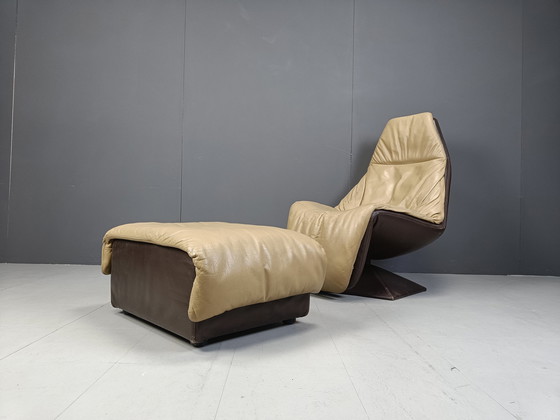 Image 1 of Fauteuil pivotant en cuir vintage avec ottoman, 1970