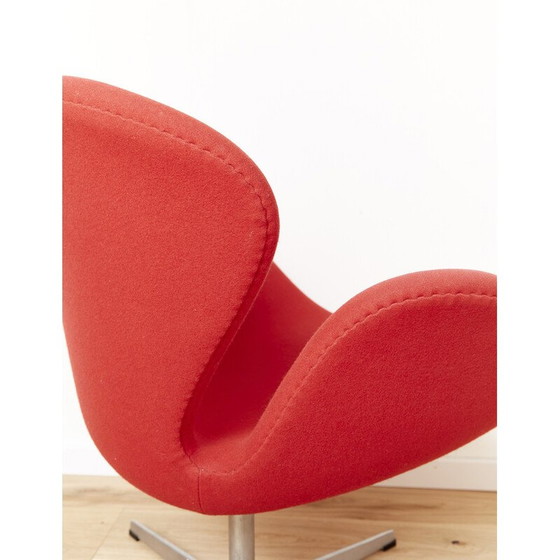 Image 1 of Vintage Swan armchair in wool by Arne Jacobsen for Fritz Hansen, 1958