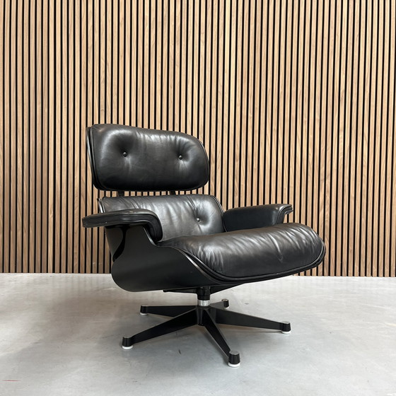 Image 1 of Chaise longue Eames Herman Miller