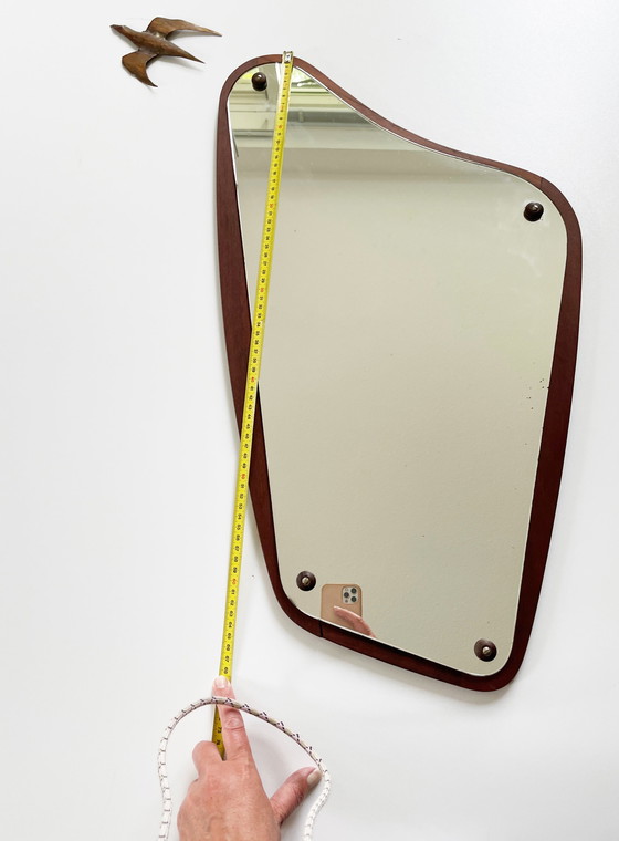 Image 1 of Espejo de teca asimétrico danés de madera de teca