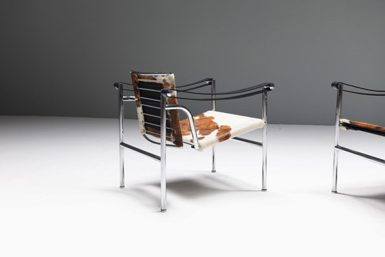 Image 1 of LC 1 set in pony skin - Le Corbusier, Jeanneret & Charlotte Perriand - Cassina