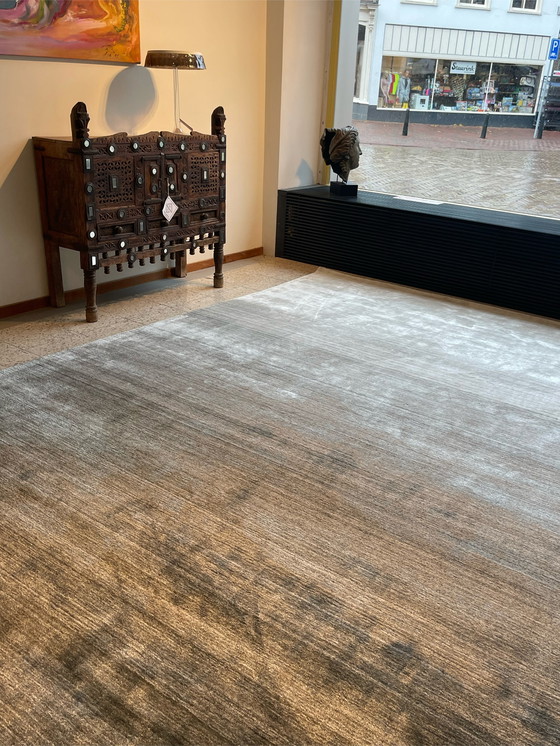 Image 1 of Leolux Milan Gray carpet