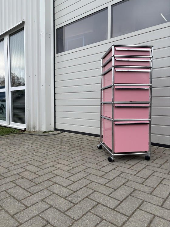 Image 1 of Usm Haller container cupboard, pink, top condition