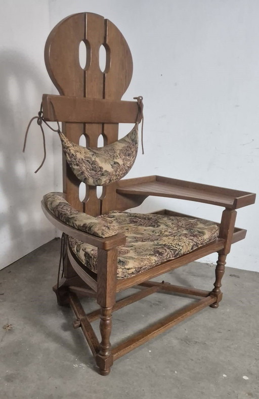 Brutalist Oak Throne