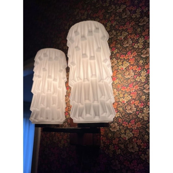 Image 1 of Coppia di lampade da parete vintage in legno, vetro opaco e ottone, 1950