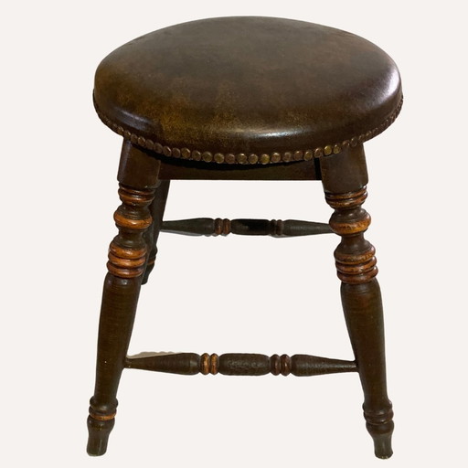 Victorian Tudor Low Elm Bar Stool, England, 1900S