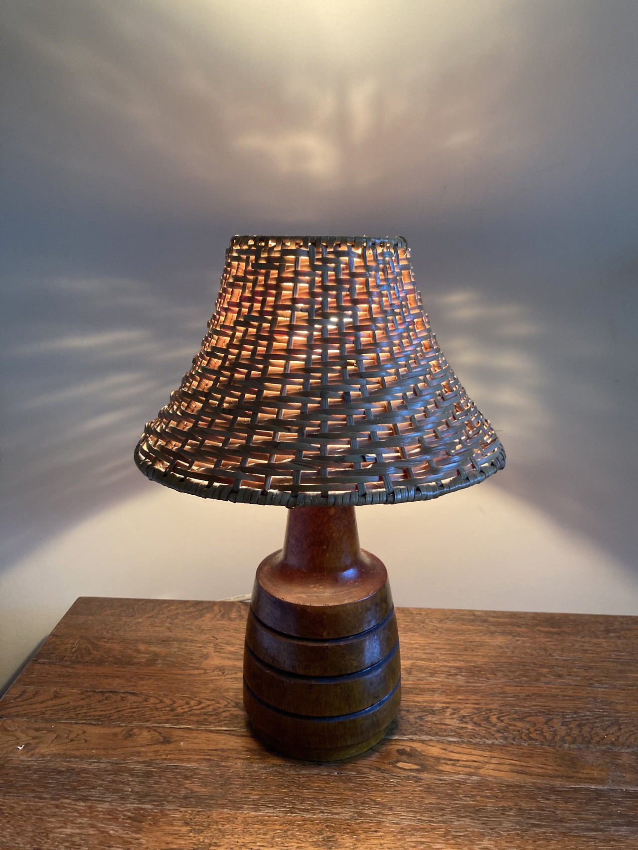 Vintage wooden table lamp €65 Whoppah