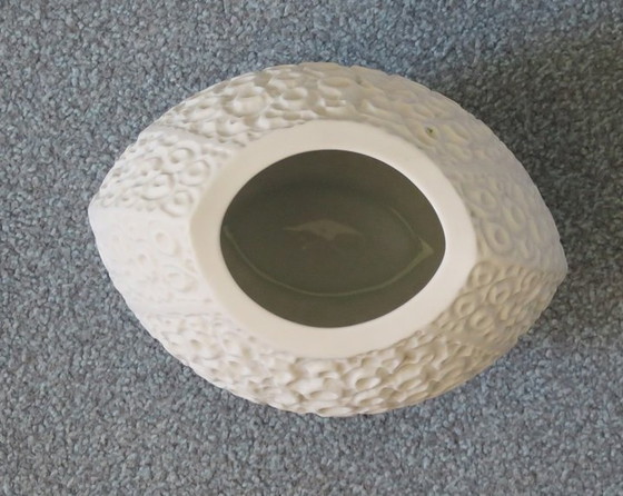 Image 1 of Heinrich porcelain bisque flower vase "Coral ornaments" 2091