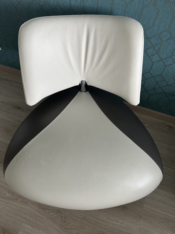 Image 1 of Leolux Pallone armchair