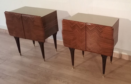 Image 1 of 2x Mid-Century Art Deco Italian Nightstands in Walnut with Glass Tops