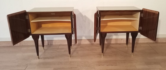 Image 1 of 2x Mid-Century Art Deco Italian Nightstands in Walnut with Glass Tops