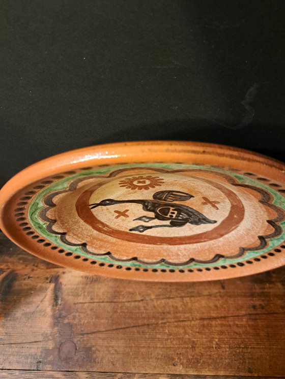 Image 1 of 1 piatto decorativo da parete in terracotta dipinta a mano d'epoca Russel Tiglo 1944