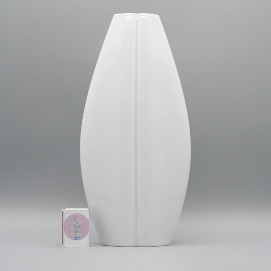 Image 1 of Chic Hutschenreuther Glossy Porcelain 70S-80S Pop-Art Vintage Vase Duo Kiss 