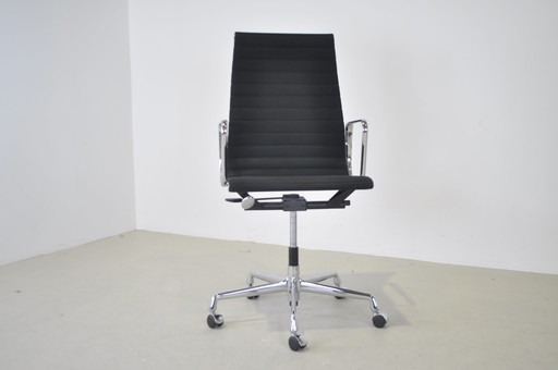 Vitra EA119 Ch & R Eames, office chair with high back